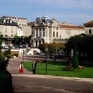 Idéalement Situé Pour Curiste Appartement