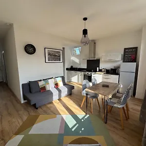 Le Madargue Idealement Place Appartement